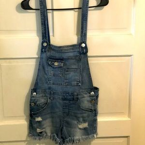 ✨NWOT✨Denim Overall Shorts